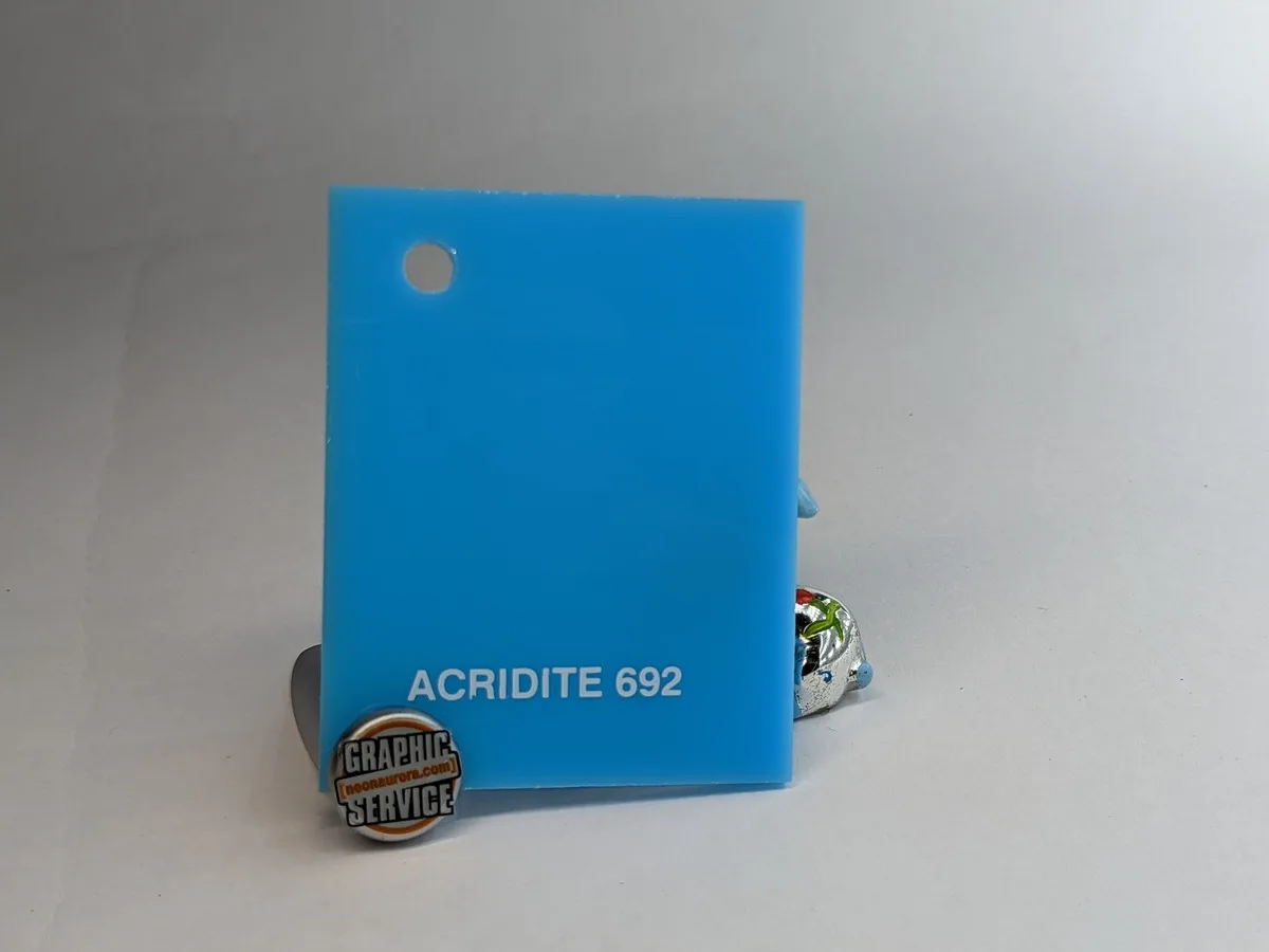 Lastra in PMMA colato Acridite 692, azzurro cielo opaco