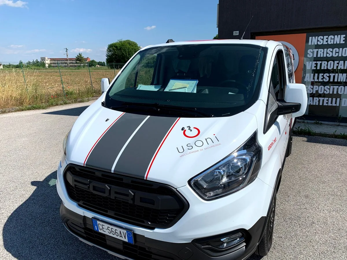 PERSONALIZZAZIOEN FURGONI A UDINE