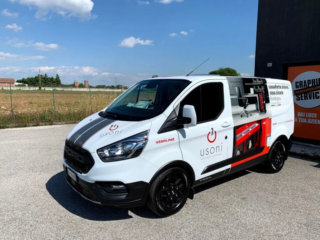 PUBBLICIT&agrave; PER FURGONE - ADESIVI FURGONE FORD