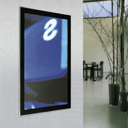 esempio cornice luminosa installata