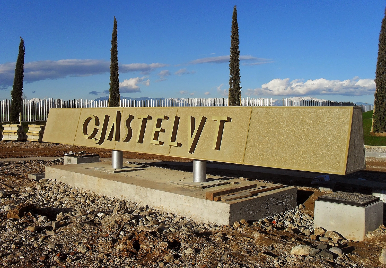 Insegna cjastelvt lettere singole