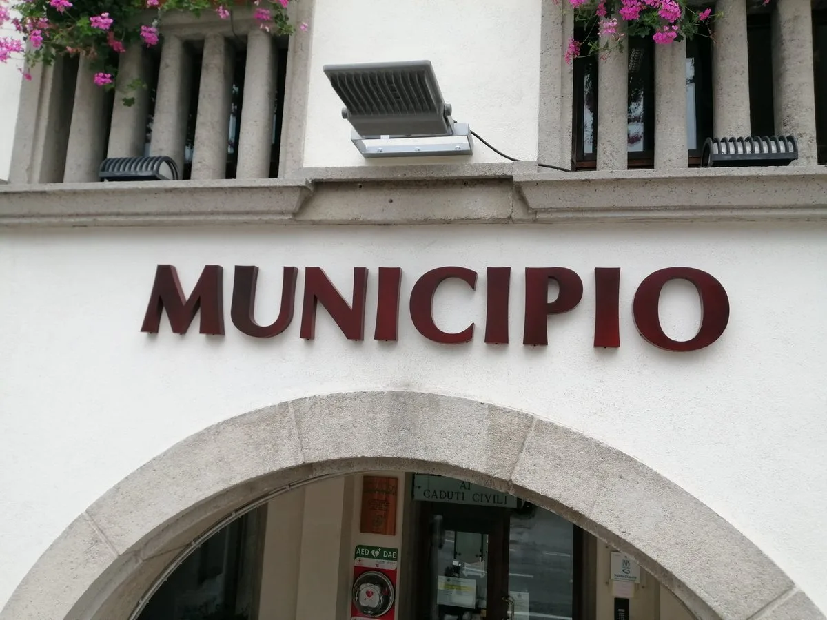 insegna friuli ovaro udine