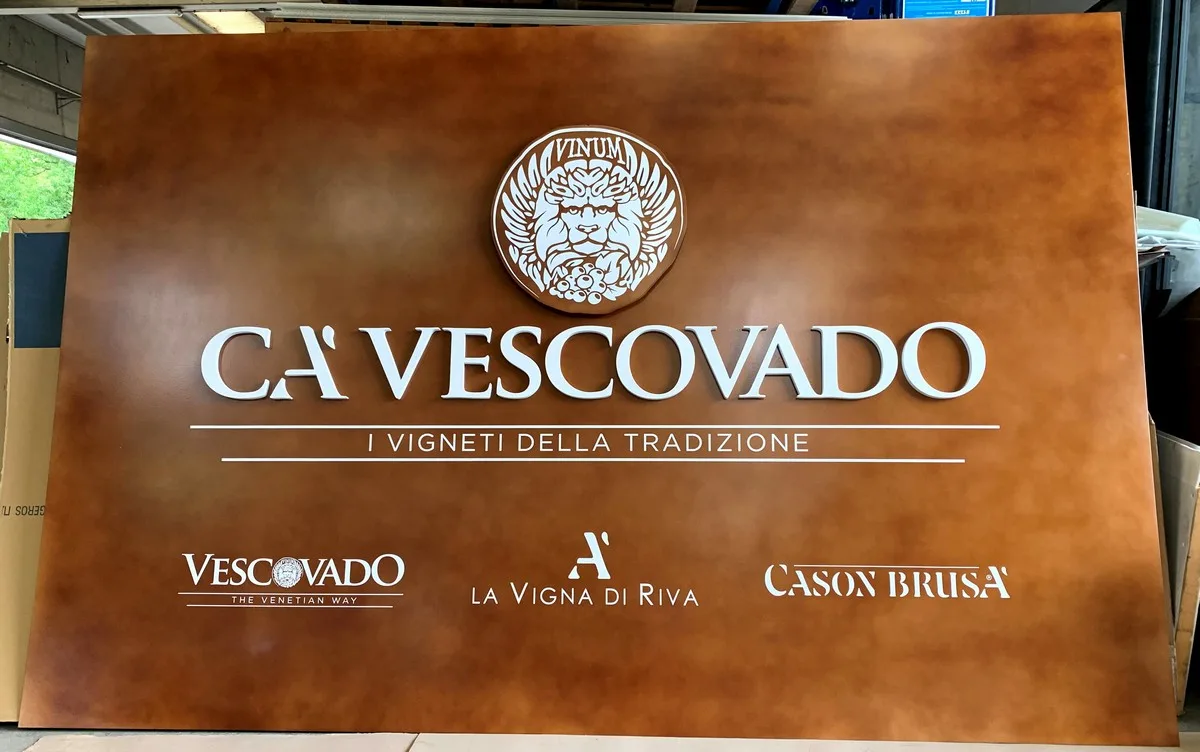 Insegna effetto corten