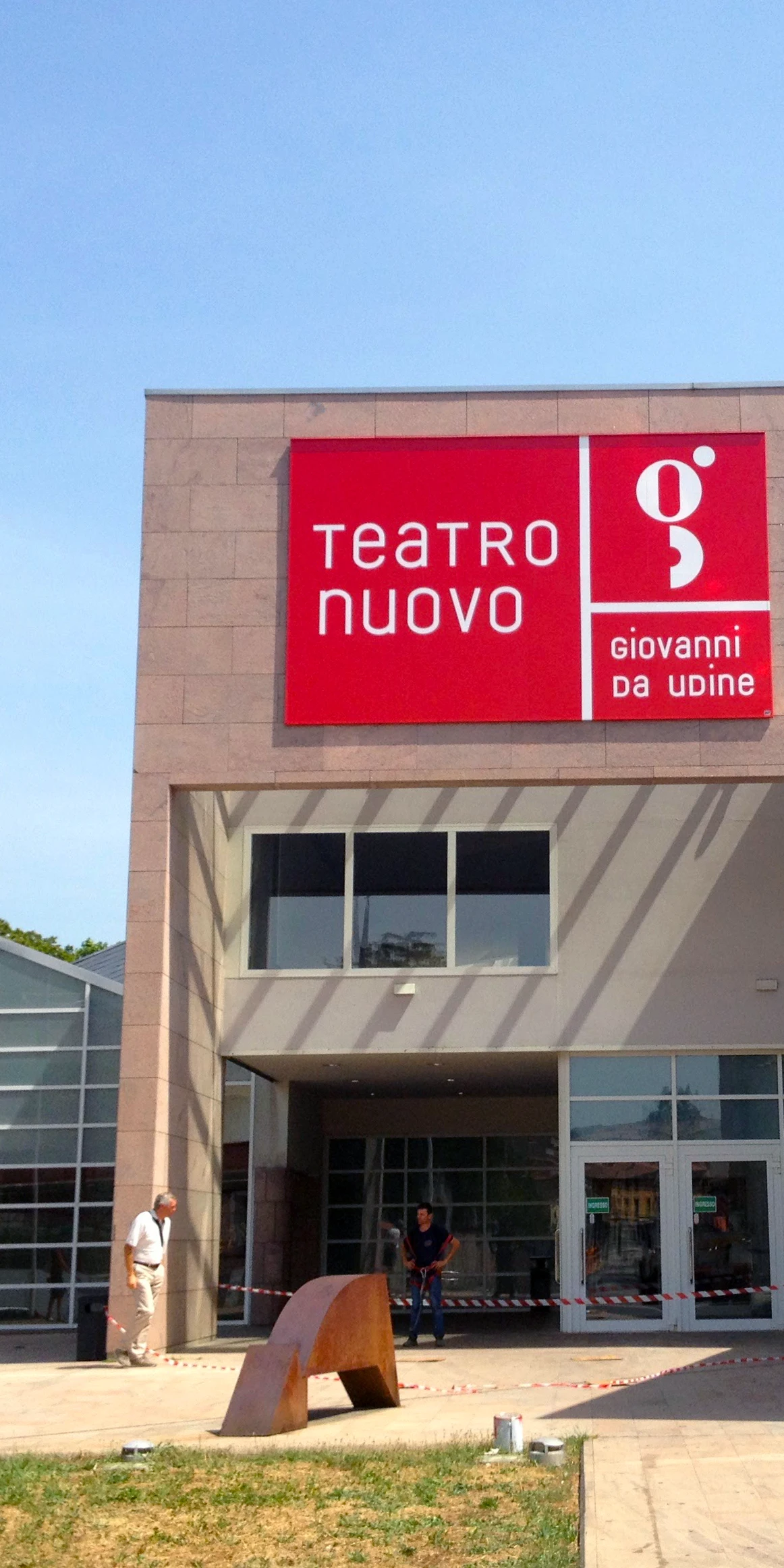Insegna teatro giovanni da Udine