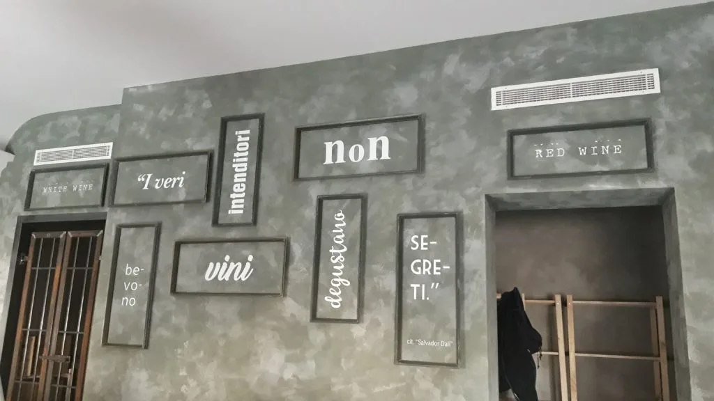 ADESIVI da MURO