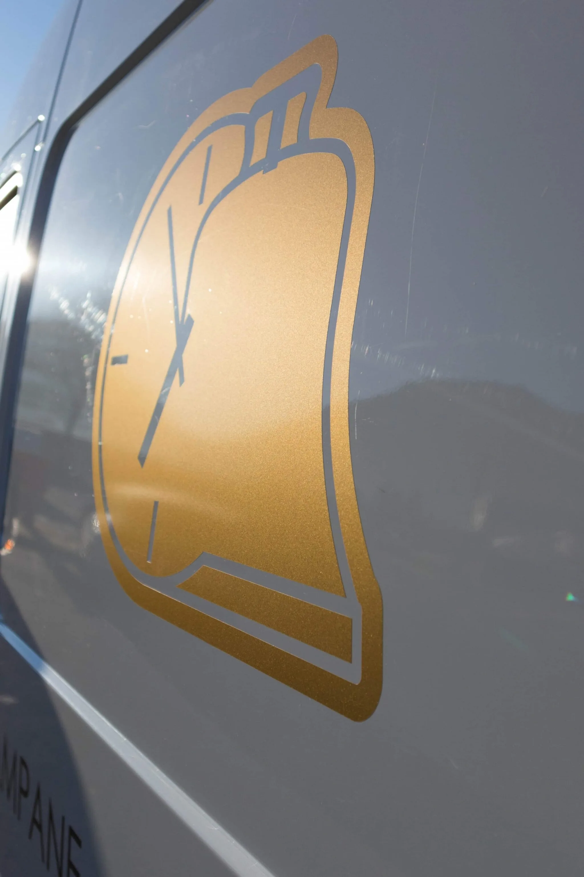 adesivi personalizzati per auto