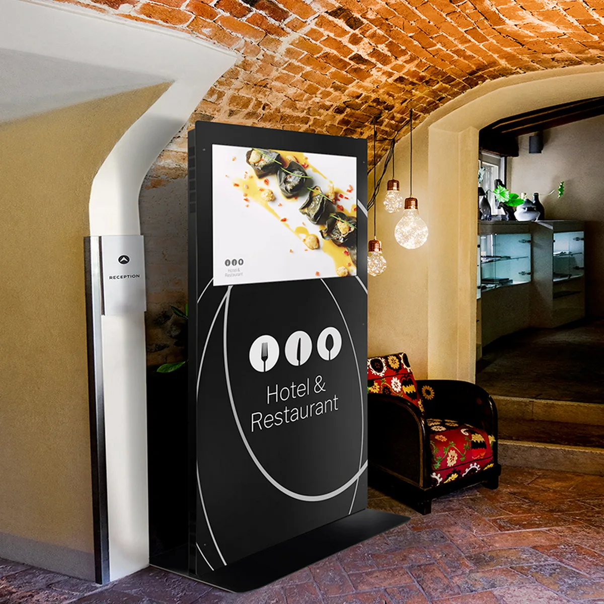 totem touch screen multimediale con display