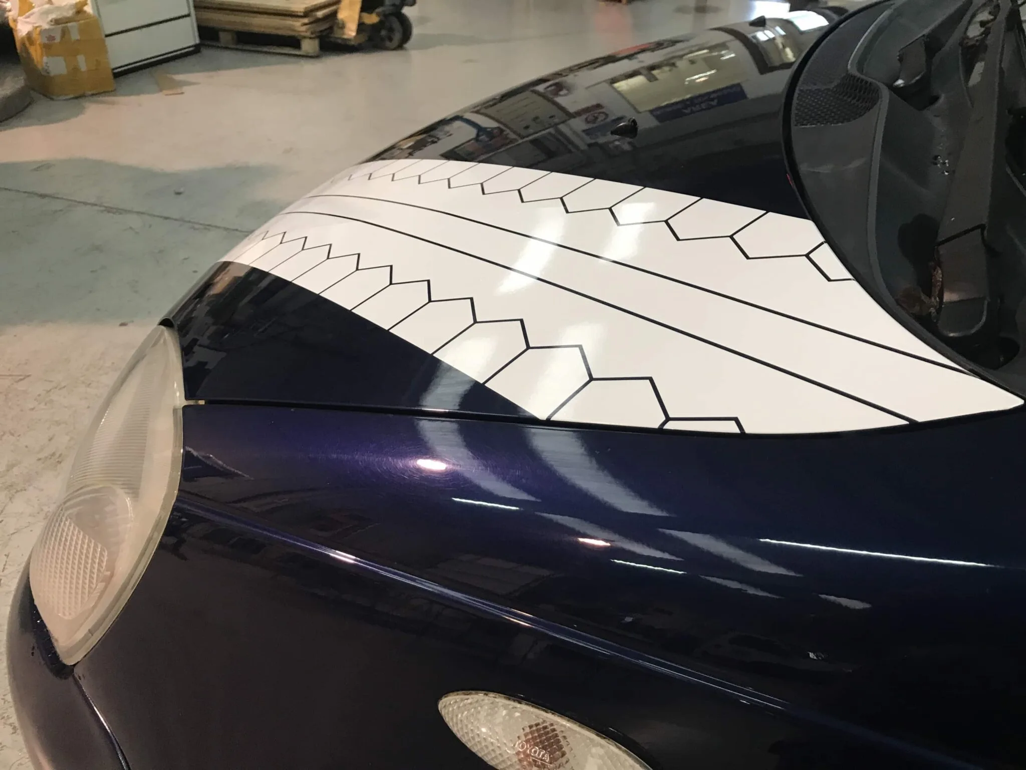 adesivi auto sostitutiva